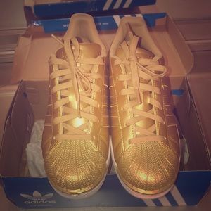 Adidas originals sneakers